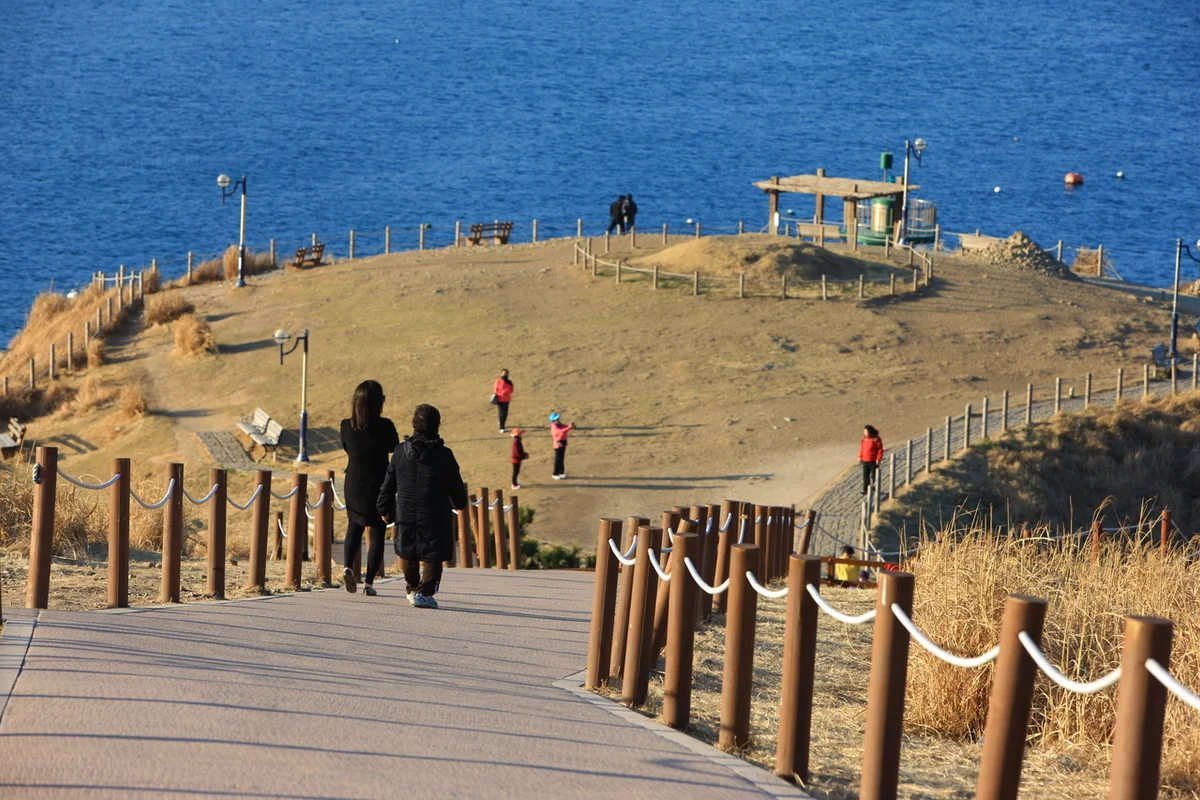 거제 바람의언덕 포토존 (출처 : 한국관광공사)